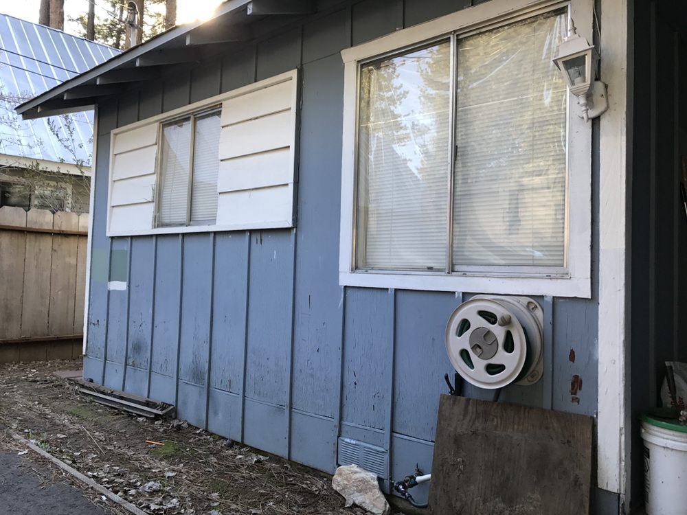 Slide of Alex Andrade Custom Construction