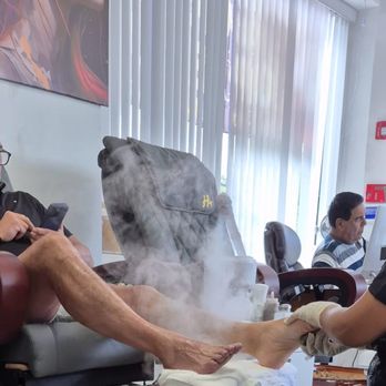 Mahro Threading & Beauty Salon - Pedicure service - Skin Care Near Me - Scarsdale, New York Mahro Threading & Beauty Salon - Pedicure service - Skin Care Near Me - Scarsdale, New York