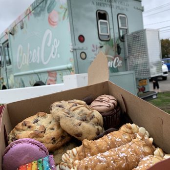 For Goodness Cakes Co. - THE shot. - Food Trucks Near Me