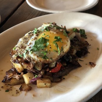 Gjelina - Duck hash - New American Near Me - Venice, California Gjelina - Duck hash - New American Near Me - Venice, California