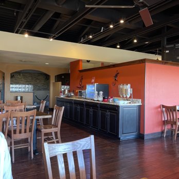 Best Western Plus Raton Hotel - Breakfast bar - Hotels Near Me - Raton, New Mexico