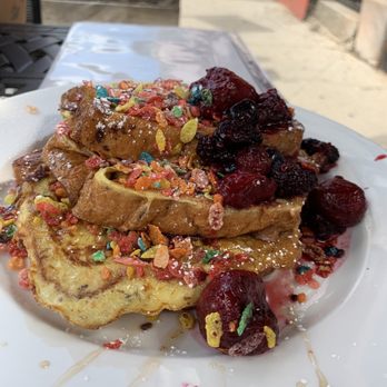 Flo - Fruity Pebbles French Toast - Breakfast & Brunch Near Me - Chicago, Illinois
