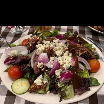 Schuler's Restaurant & Pub - Michigan Salad - New American Near Me - Marshall, Michigan Schuler's Restaurant & Pub - Michigan Salad - New American Near Me - Marshall, Michigan