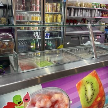 La Super Michoacana - Interior - Ice Cream & Frozen Yogurt Near Me - Nashville, Tennessee