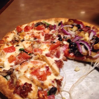 Hideaway Pizza - 1/2 Capone and 1/2 Paradise pie. Yum. - Pizza Near Me - Broken Arrow, Oklahoma Hideaway Pizza - 1/2 Capone and 1/2 Paradise pie. Yum. - Pizza Near Me - Broken Arrow, Oklahoma