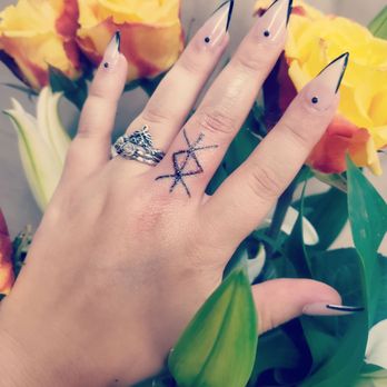 Castle Nail Bar - Acrylic nails in a stiletto shape. - Nail Salons Near Me - Bellevue, Washington Castle Nail Bar - Acrylic nails in a stiletto shape. - Nail Salons Near Me - Bellevue, Washington