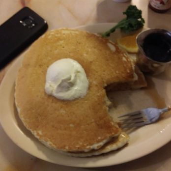 Arthur's Restaurant - Breakfast & Brunch Near Me - Mentone, California