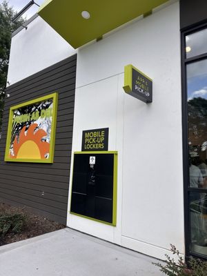 Del Taco by null