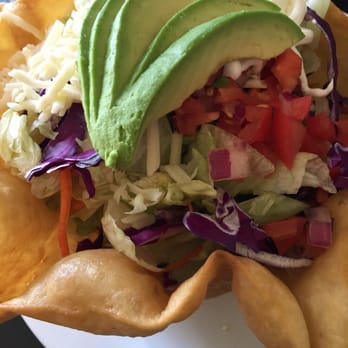 Habaneros - Bomb chicken taco salad! The shell was delicious too! - Mexican Near Me - Paso Robles, California