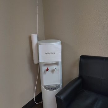 Desert West Surgery - Drinking water in the actual office. - Surgeons Near Me - Las Vegas, Nevada Desert West Surgery - Drinking water in the actual office. - Surgeons Near Me - Las Vegas, Nevada