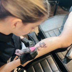 Black Hand Tattoo & Gallery