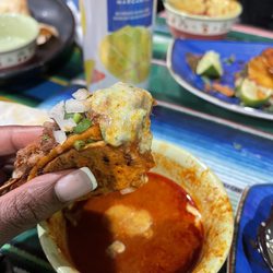 La Fogata Ideal - Green sauce, birria taco