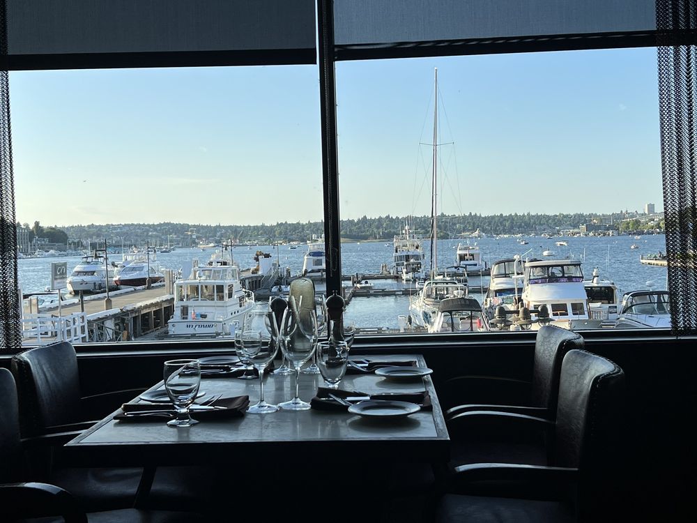 Daniel's Broiler - Lake Union