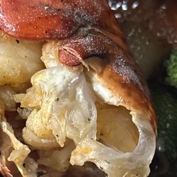 AzHanna Hibachi - Fishy lobster and mushy