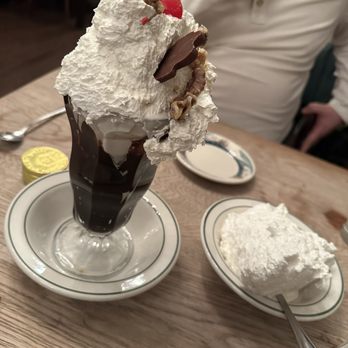 Peter Luger - Luger's Special "Holy Cow" Hot Fudge Sundae - Steakhouses Near Me - Brooklyn, New York