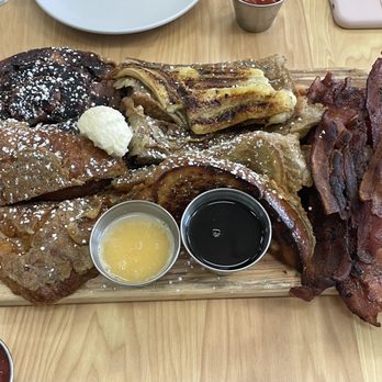 The Breeze Cafe - French Toast Breakfast Board - Breakfast & Brunch Near Me - Newark, California The Breeze Cafe - French Toast Breakfast Board - Breakfast & Brunch Near Me - Newark, California