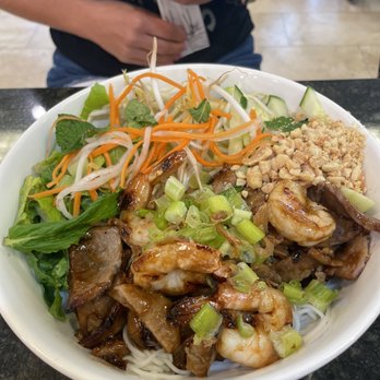 Pho 07 Vietnamese Restaurant - BBQ beef and shrimp - Vietnamese Near Me - Sunrise, Florida