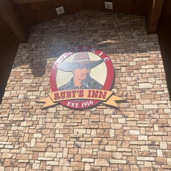 Ruby's Inn Restaurant - American Near Me - Bryce Canyon, Utah