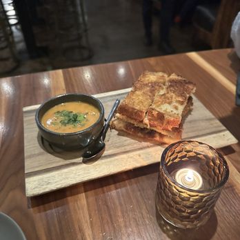 GRANVILLE - Grilled Cheese Dipper - New American Near Me - Pasadena, California GRANVILLE - Grilled Cheese Dipper - New American Near Me - Pasadena, California