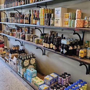 8 Degrees Plato - Beer, Wine & Spirits Near Me - Detroit, Michigan 8 Degrees Plato - Beer, Wine & Spirits Near Me - Detroit, Michigan