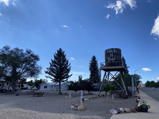Henrie's Hitch-N-Post RV Resort by null