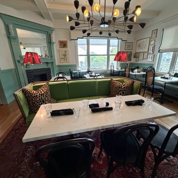 Bradford House - Hotels Near Me - Oklahoma City, Oklahoma
