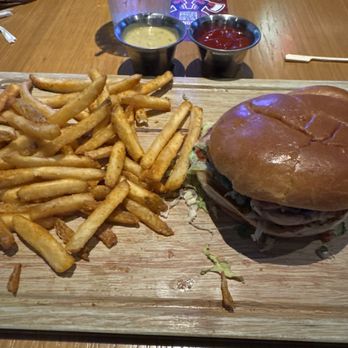 Twin Peaks - 1.5hrs for that. - New American Near Me - Fort Mill, South Carolina Twin Peaks - 1.5hrs for that. - New American Near Me - Fort Mill, South Carolina