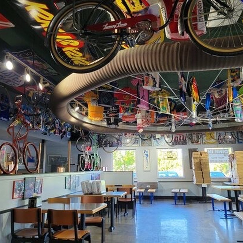 Bortolami's Pizzeria - The place - Pizza Near Me - Vancouver, Washington