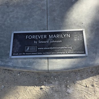 Forever Marilyn - Landmarks & Historical Buildings Near Me - Palm Springs, California