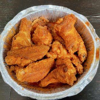 Reddi's Pizza & Spaghetti - Spicy Wings 1 lb - Pizza Near Me - Brook Park, Ohio Reddi's Pizza & Spaghetti - Spicy Wings 1 lb - Pizza Near Me - Brook Park, Ohio