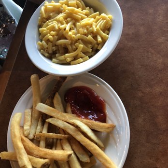 Rafters Restaraunt - Kids menu, macaroni and cheese with a side of fries - New American Near Me - Mount Sterling, Ohio