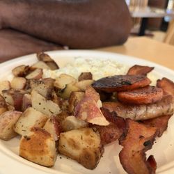 Koa Pancake House - Polynesian sausage, eggs & potatoes