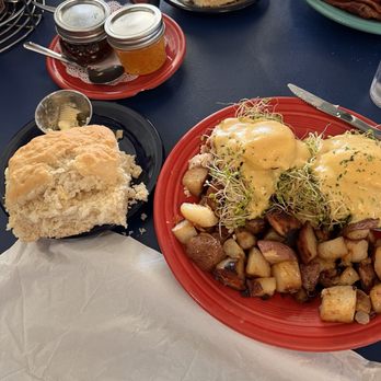 Granite Rock Grille - Clevelyn's phenomenal Benedict and homemade biscuit - Breakfast & Brunch Near Me - Rocklin, California Granite Rock Grille - Clevelyn's phenomenal Benedict and homemade biscuit - Breakfast & Brunch Near Me - Rocklin, California