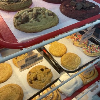 Tasty Creamery - Bakery bar - Ice Cream & Frozen Yogurt Near Me - Jacksonville, Florida