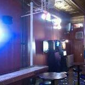 Giese Art Tavern - Bars Near Me - Peru, Illinois