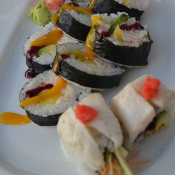 Sushi & Tapas - maki - Sushi Bars Near Me - Valencia, V