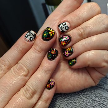 Blooming Nails & Spa - Requested Day of the Dead theme, got a couple of ideas on the internet, and she delivered! - Nail Salons Near Me - Phoenix, Arizona Blooming Nails & Spa - Requested Day of the Dead theme, got a couple of ideas on the internet, and she delivered! - Nail Salons Near Me - Phoenix, Arizona