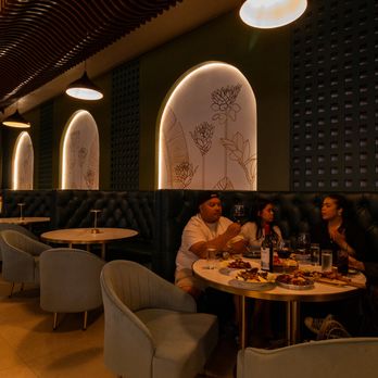 Baran Hookah Lounge - Hookah Bars Near Me - Jacksonville, Florida Baran Hookah Lounge - Hookah Bars Near Me - Jacksonville, Florida