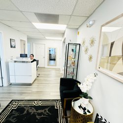 Hollywood Waxing Studio