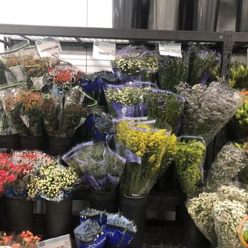 Metro Flower Market - Beautiful flowers and many choices - Florists Near Me - Chantilly, Virginia Metro Flower Market - Beautiful flowers and many choices - Florists Near Me - Chantilly, Virginia