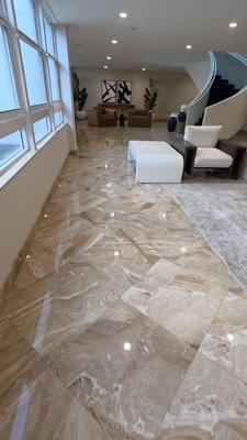 Travertine Marble Matte finish process. - Amazing house in Wellington that had not received a treatment in his Marble for 3 years, we had the pleasure of carrying out this project and leaving this Marble new. Giving more sophistication and comfort to its owners and visitors. Travertine Marble Matte finish process. - Amazing house in Wellington that had not received a treatment in his Marble for 3 years, we had the pleasure of carrying out this project and leaving this Marble new. Giving more sophistication and comfort to its owners and visitors.