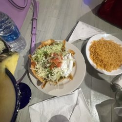 Santa Fe - Chicken fajita taco salad