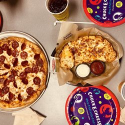 Large pizza and cheese bread