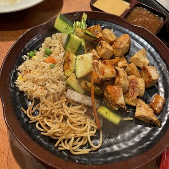 Mr. An's Teppan Steak & Seafood Sushi Bar - Mr. An's Teppanyaki - Sushi Bars Near Me - Tucson, Arizona