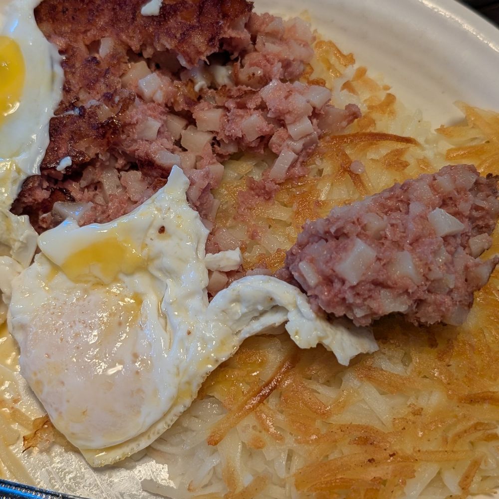 Janet’s Cafe - Corned Beef and hash - Coffee & Tea Near Me - Eagle, Idaho Janet’s Cafe - Corned Beef and hash - Coffee & Tea Near Me - Eagle, Idaho