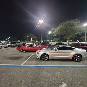 JJ’s Auto Care - Ford V6 Mustang (not eco boost) - Oil Change Stations Near Me - Jacksonville, Florida