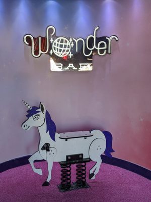 Wonder Bar by null