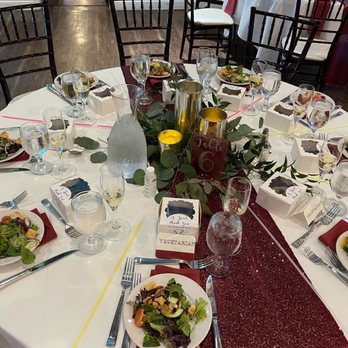 Newberry Brothers - Reception table greenery - Florists Near Me - Denver, Colorado Newberry Brothers - Reception table greenery - Florists Near Me - Denver, Colorado