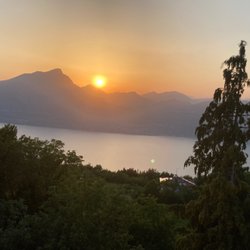 Hotel Miralago - Blick vom Tisch über den gardasee