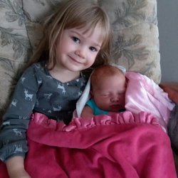Big sister bonding time!  Supporting entire families is my passion!